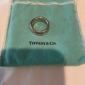 T& Co ring